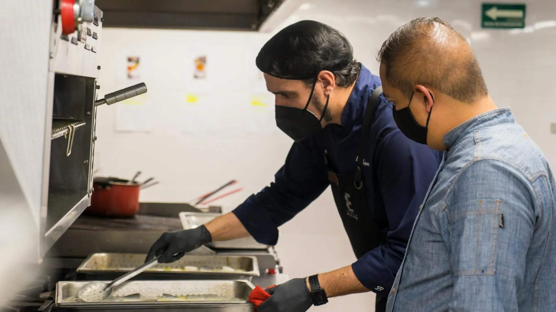 Formación de equipos en restaurantes: el plan que sí aguanta el pase